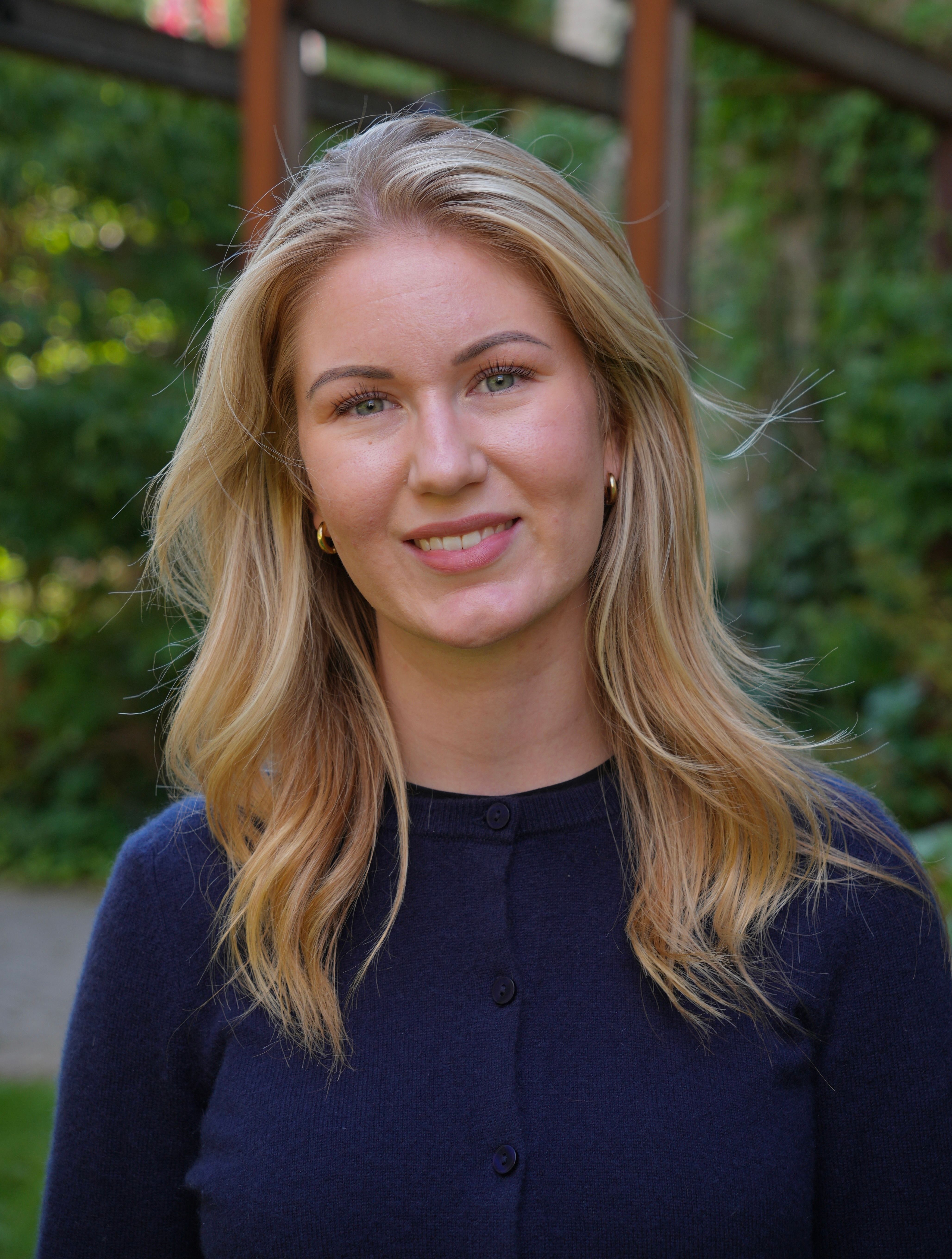 Emma Hedman, expert på ungdomsekonomi, ger tips till föräldrar om hur de pratar pengar med sina tonåringar.
